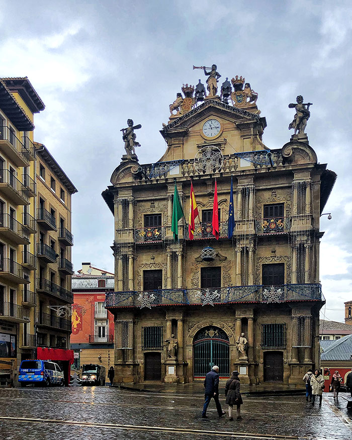 48 hours in pamplona
