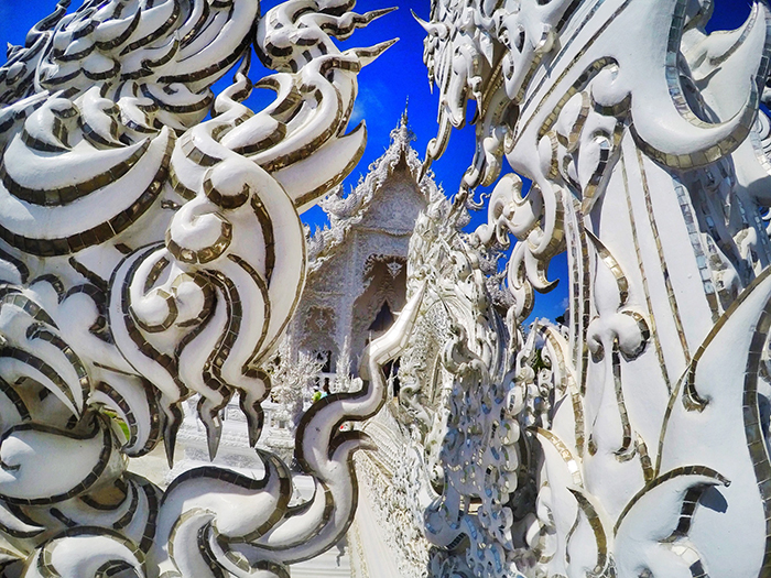 magical temples in thailand